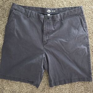 Izod Men's Flat Front Shorts